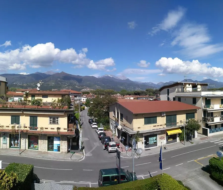 Hotel Eden Cinquale