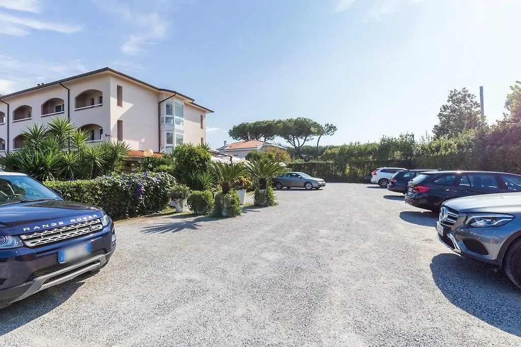 Hotel Eden Cinquale